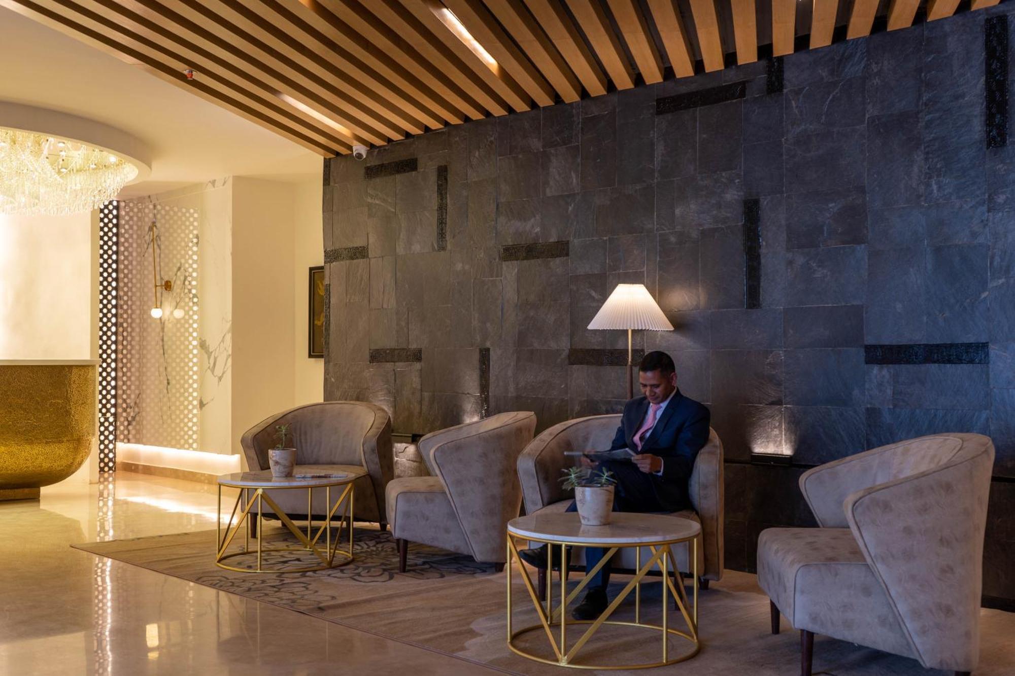 كاتماندو Square Hotel المظهر الخارجي الصورة